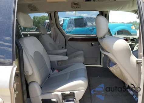 2005 Chrysler Town & Country Limited из США, поврежденный, VIN 2C8GP64L15R447546